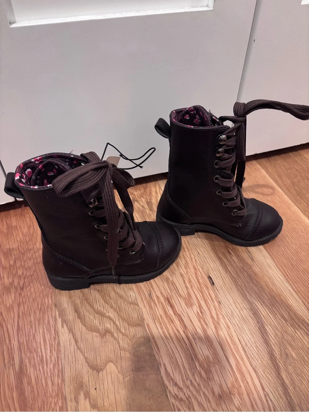 NWT Lace-Up Brown Ankle Boots for toddlers - size 5T